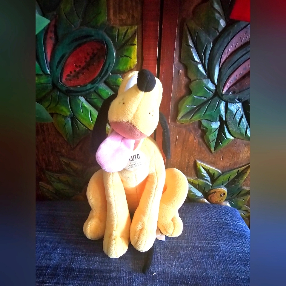 Disney Pluto yellow plushie
